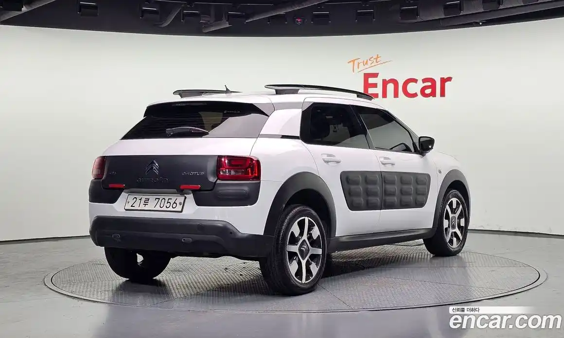 Citroen C4 Cactus 2017 1.6 гидро в Москве № 1200514, фото 2