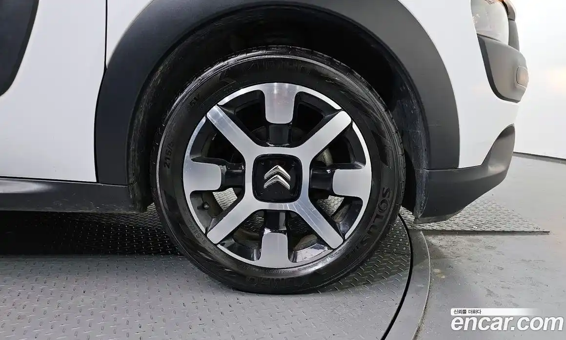 Citroen C4 Cactus 2017 1.6 гидро в Москве № 1200514, фото 5
