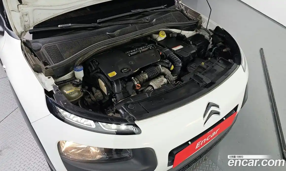 Citroen C4 Cactus 2017 1.6 гидро в Москве № 1200514, фото 6