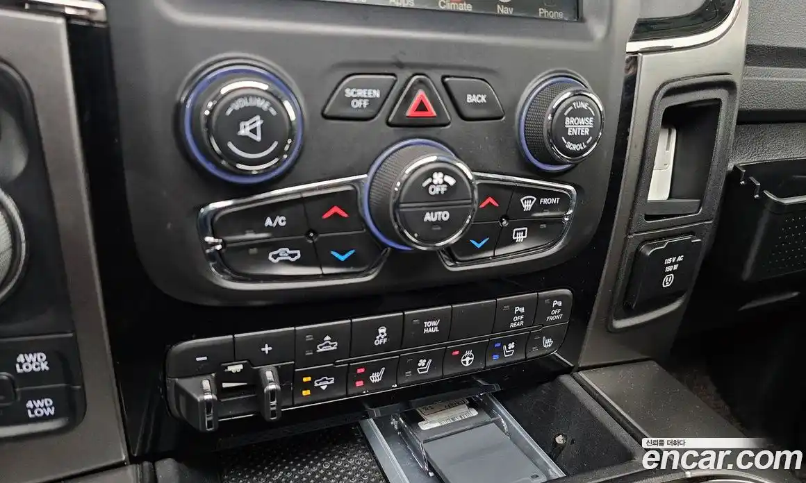 Dodge Ram Pick Up 2017 5.7 гидро в Москве № 1200560, фото 17