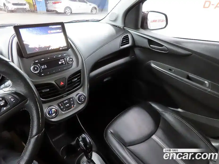 Chevrolet Spark 2019 1.0 гидро в Москве, фото 14