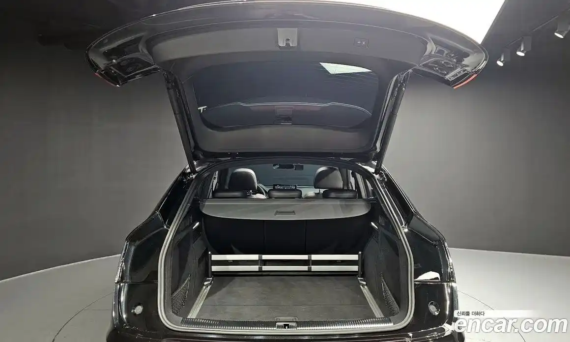 Audi SQ5 2022 3.0 гидро в Москве № 162873, фото 20