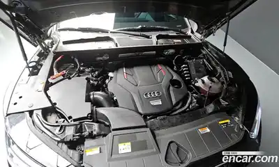 Audi SQ5 2022 3.0 гидро в Москве № 162873, миниатюра 6