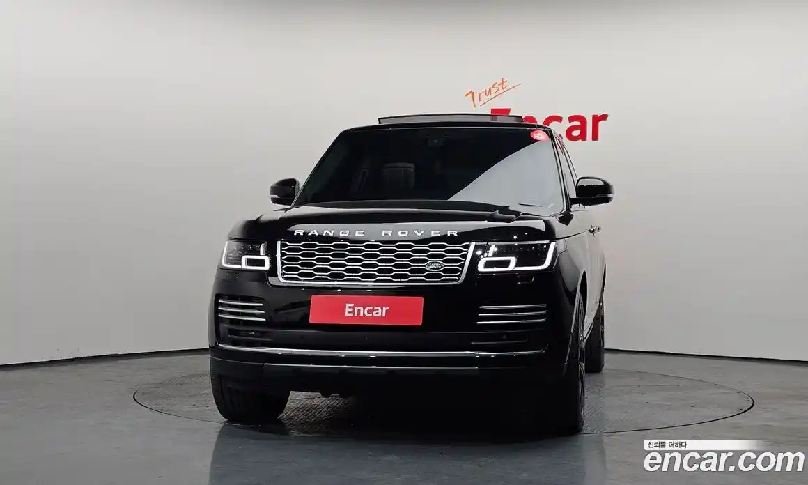 Land Rover Range-Rover 2018 4.4 гидро в Москве № 198195, фото 3