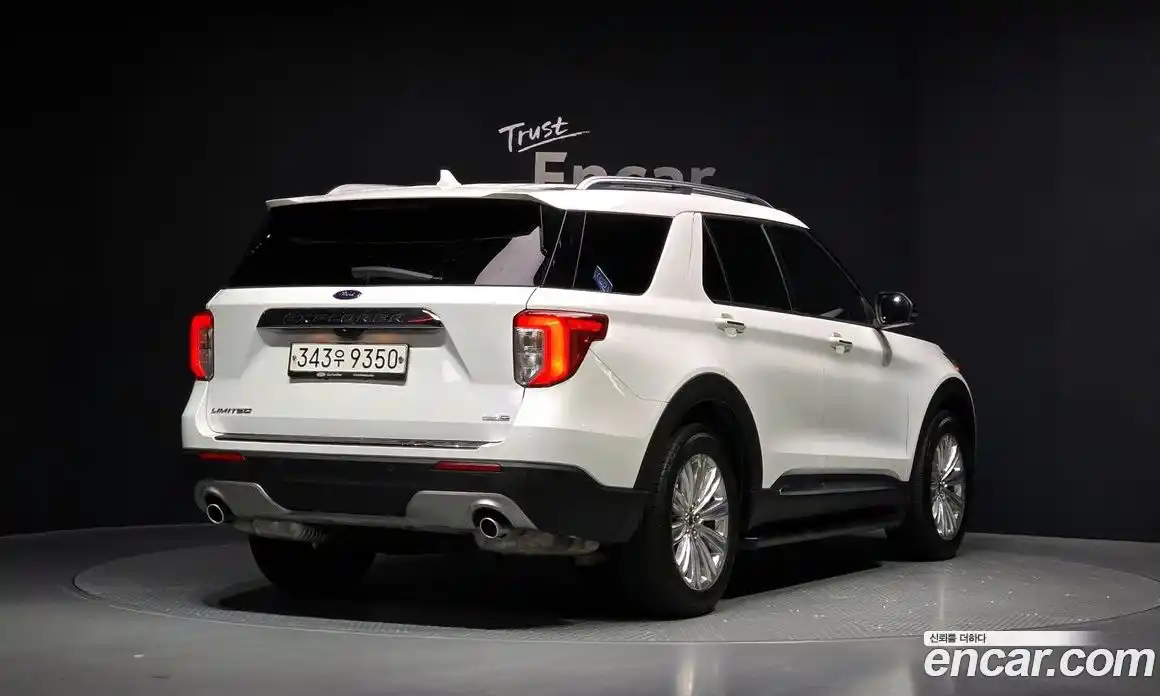 Ford Explorer 2019 2.3 гидро в Москве № 199826, фото 2