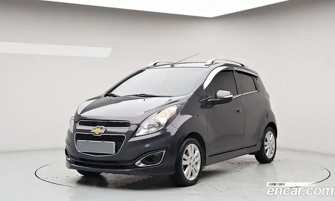Chevrolet Spark 2014 1.0 Автомат в Москве № 1190404, фото 1