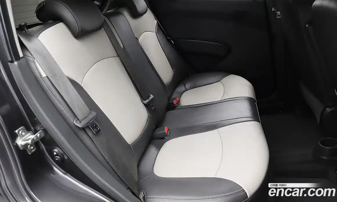 Chevrolet Spark 2014 1.0 Автомат в Москве № 1190404, фото 9