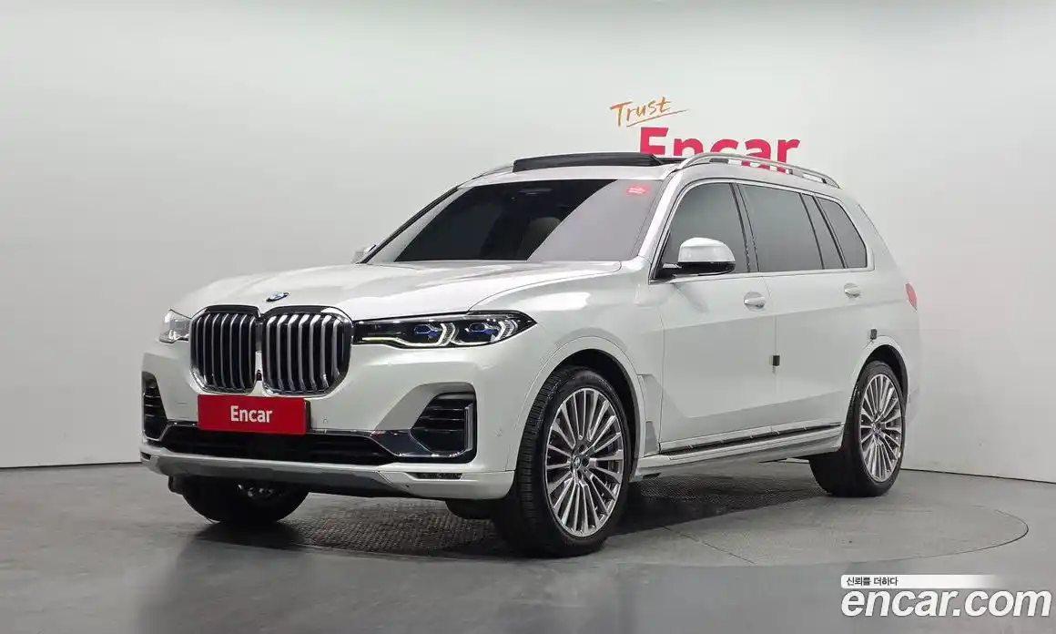 BMW X7 2021 3.0 гидро в Москве № 1193046, фото 1