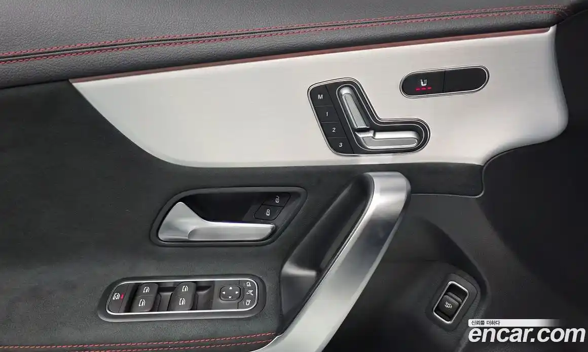 Mercedes-Benz CLA-Class 2023 2.0 Автомат в Москве № 1193685, фото 18