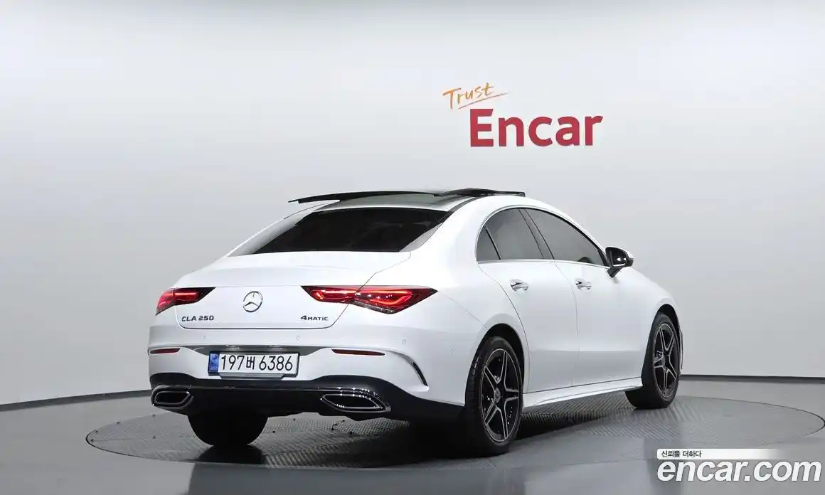 Mercedes-Benz CLA-Class 2023 2.0 Автомат в Москве № 1193685, фото 2