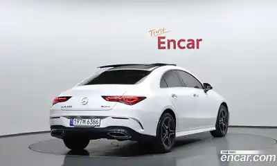 Mercedes-Benz CLA-Class 2023 2.0 Автомат в Москве № 1193685, миниатюра 2