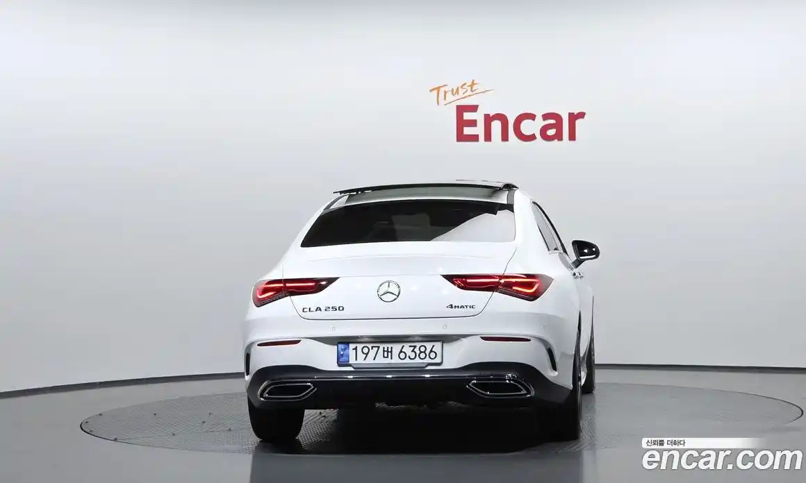 Mercedes-Benz CLA-Class 2023 2.0 Автомат в Москве № 1193685, фото 4