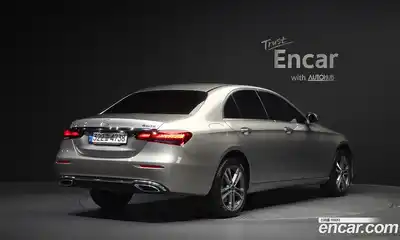 Mercedes-Benz E-Class 2022 2.0 гидро в Москве, миниатюра 2