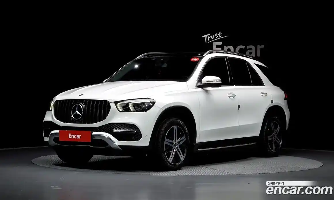 Mercedes-Benz GLE-Class 2020 1.9 Автомат в Москве № 1194800, фото 1