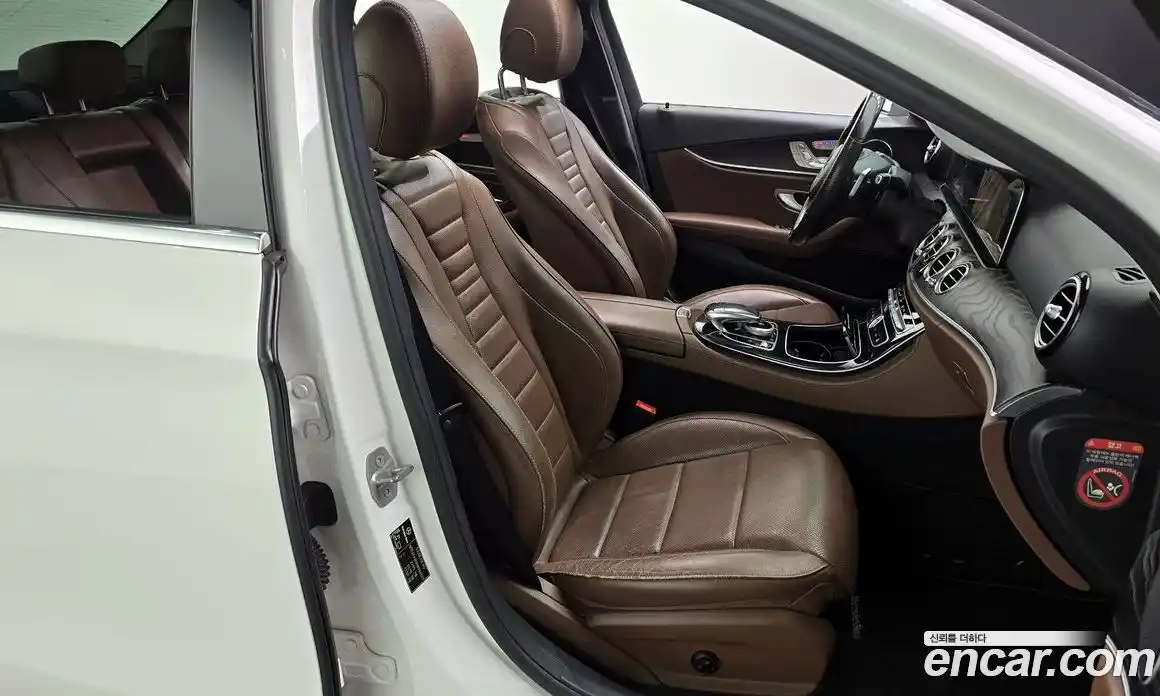 Mercedes-Benz E-Class 2016 2.0 Автомат в Москве № 1194820, фото 12