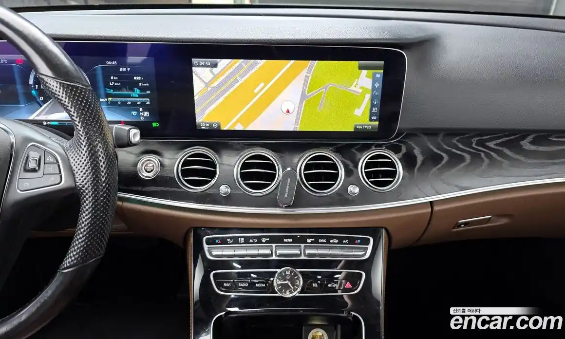 Mercedes-Benz E-Class 2016 2.0 Автомат в Москве № 1194820, фото 19