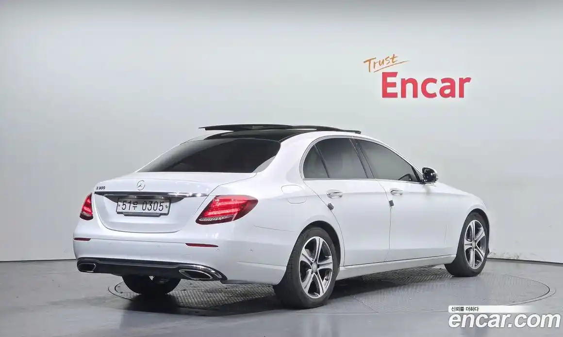 Mercedes-Benz E-Class 2016 2.0 Автомат в Москве № 1194820, фото 2
