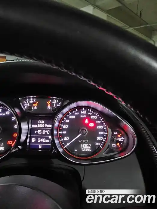Audi R8 2014 5.2 гидро в Москве № 1195598, фото 7