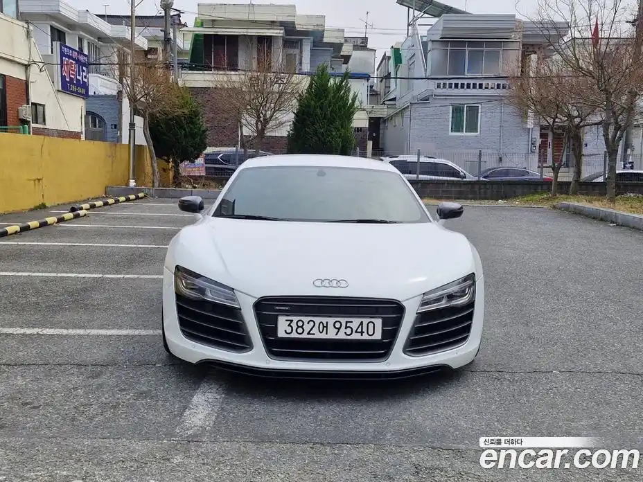 Audi R8 2013 5.2 гидро в Москве № 1195632, фото 3