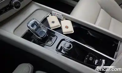 Volvo XC60 2022 2.0 гидро в Москве № 1195772, миниатюра 9