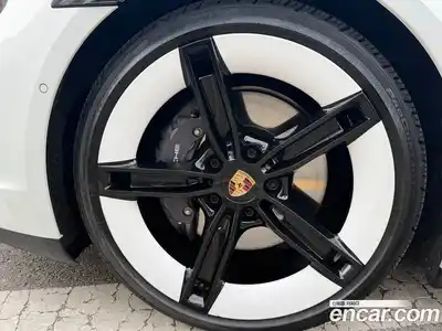 Porsche Taycan 2024 0.1 гидро в Москве № 1196075, миниатюра 5