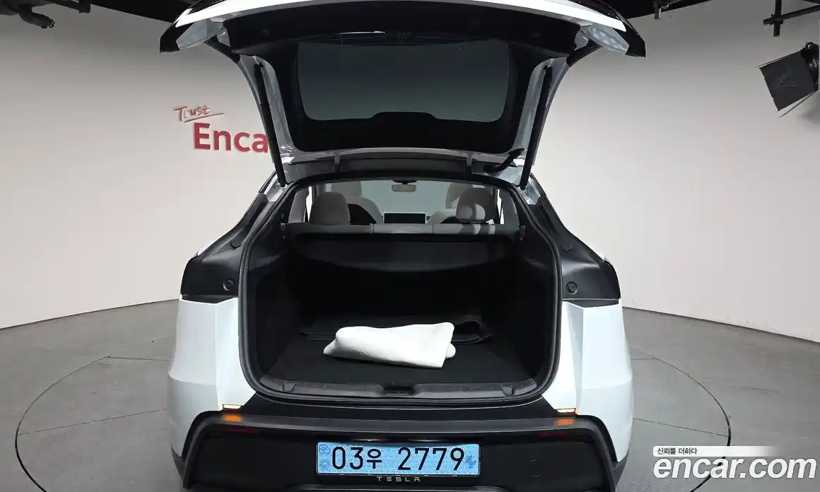 Tesla Model Y 2025 0.2 гидро в Москве № 1197444, фото 19