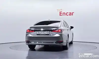 Lexus ES 2024 2.5 гидро в Москве № 1197638, миниатюра 4