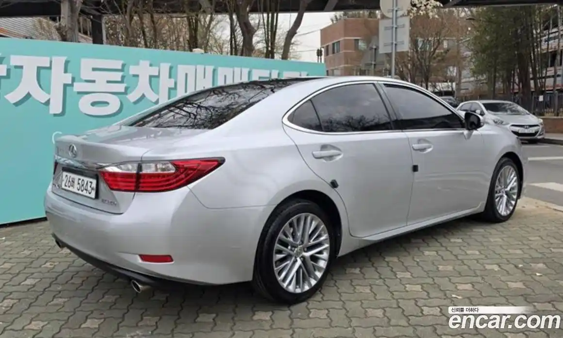 Lexus ES 2012 3.5 гидро в Москве № 1197662, фото 2
