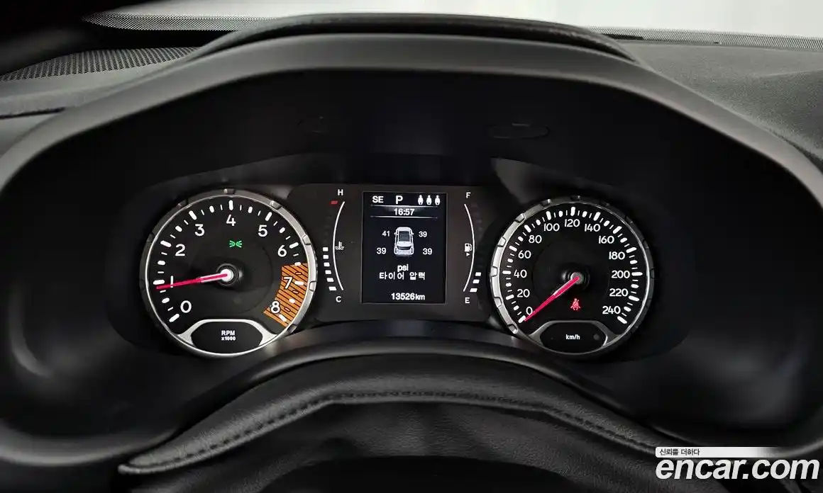 Jeep Renegade 2022 1.3 гидро в Москве № 1198426, фото 8
