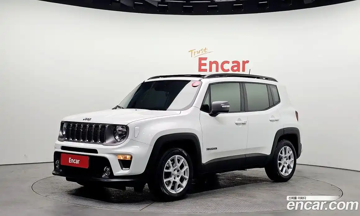 Jeep Renegade 2021 2.4 гидро в Москве № 1198531, фото 1
