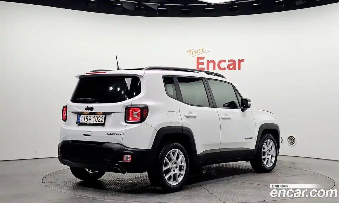 Jeep Renegade 2021 2.4 гидро в Москве № 1198531, фото 2