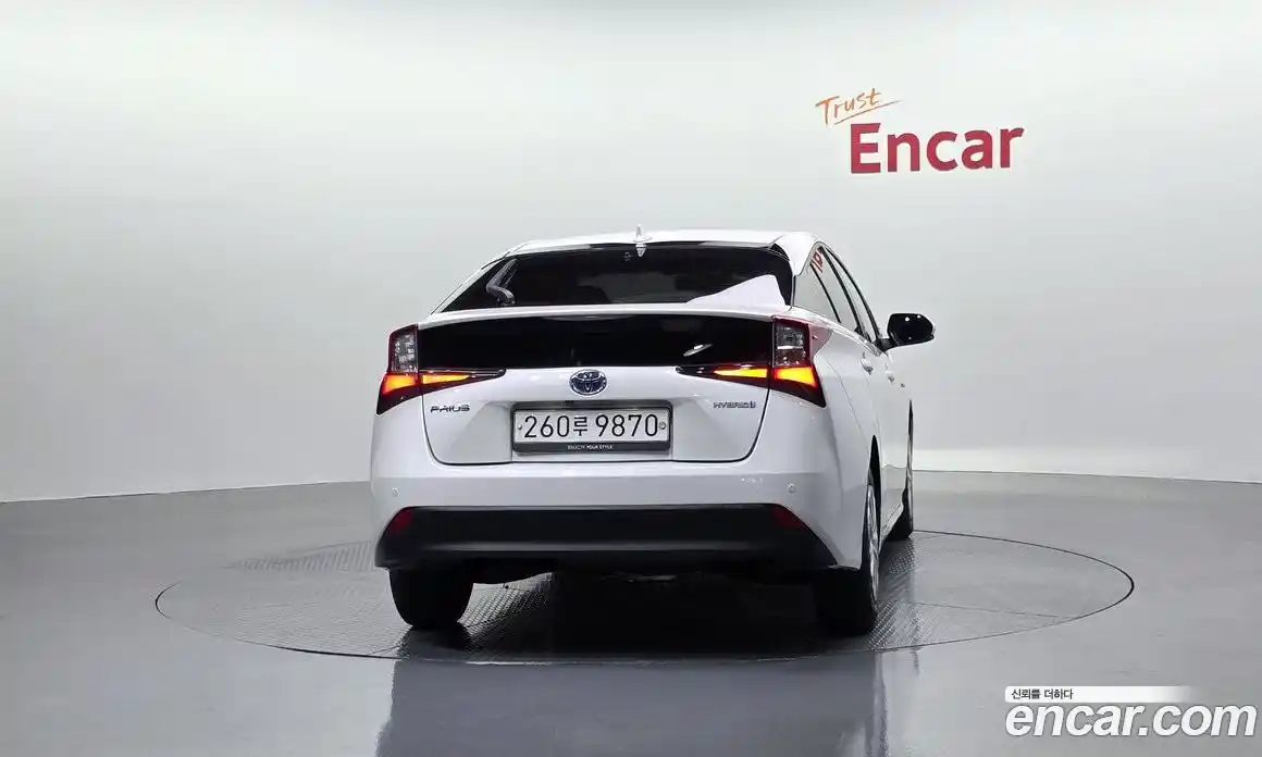 Toyota Prius 2019 1.8 гидро в Москве № 1198840, фото 4