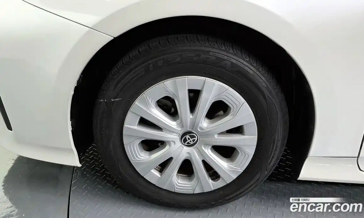 Toyota Prius 2019 1.8 гидро в Москве № 1198840, фото 5