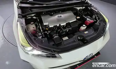 Toyota Prius 2019 1.8 гидро в Москве № 1198840, миниатюра 6