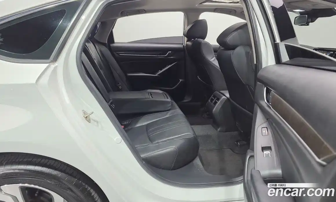 Honda Accord 2018 1.5 гидро в Москве № 1199048, фото 12