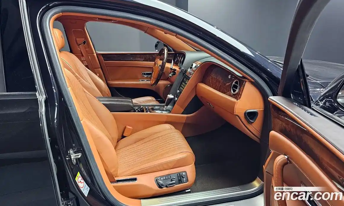 Bentley Flying Spur 2017 4.0 гидро в Москве № 1200400, фото 11