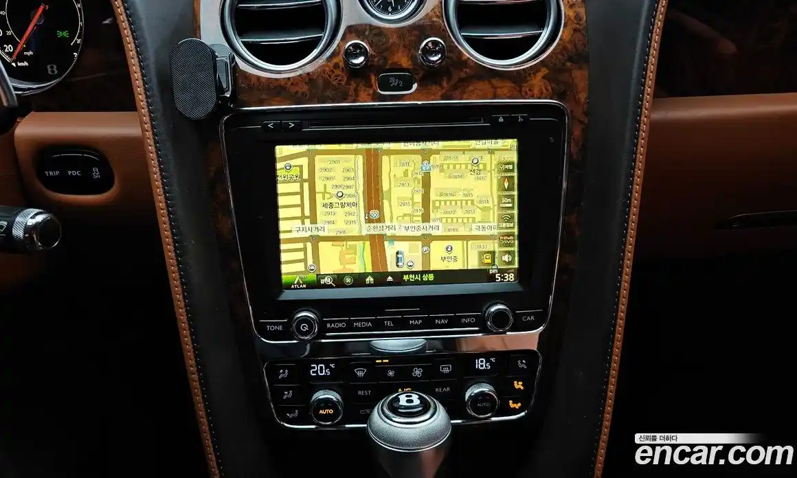 Bentley Flying Spur 2017 4.0 гидро в Москве № 1200400, фото 14