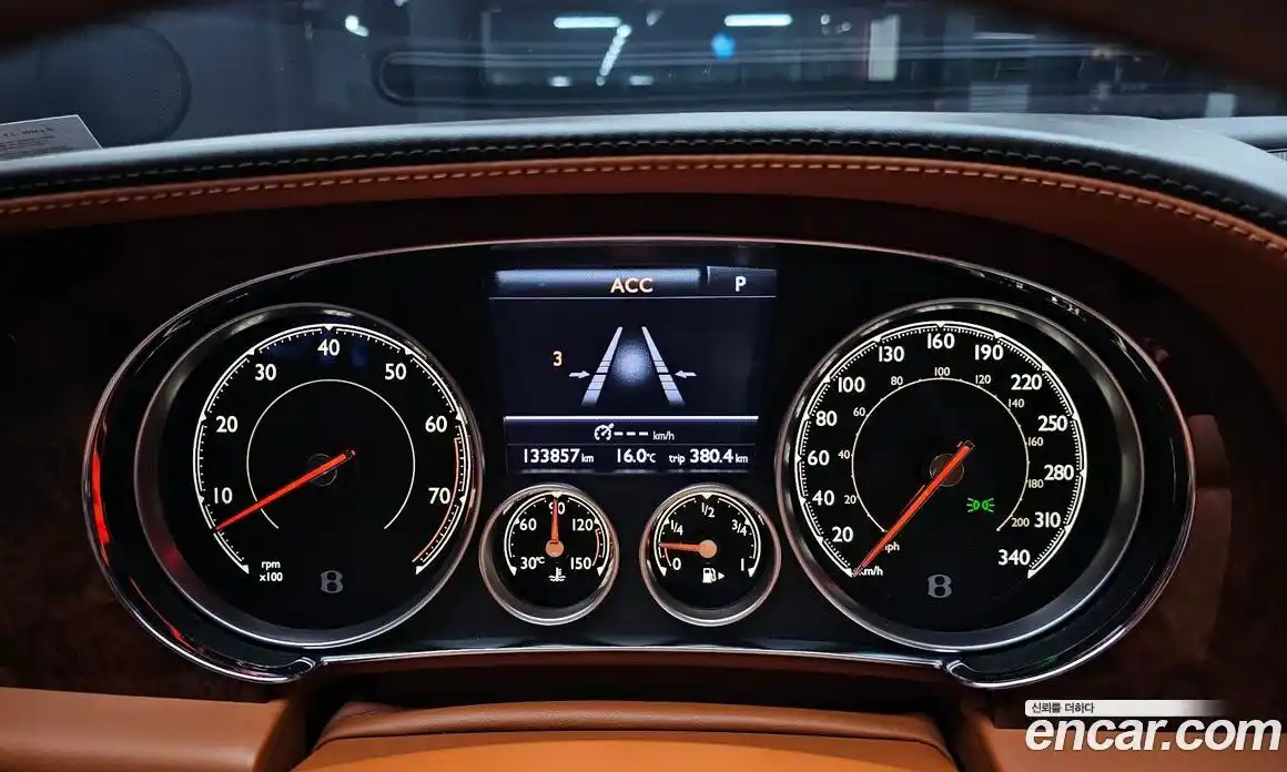 Bentley Flying Spur 2017 4.0 гидро в Москве № 1200400, фото 8