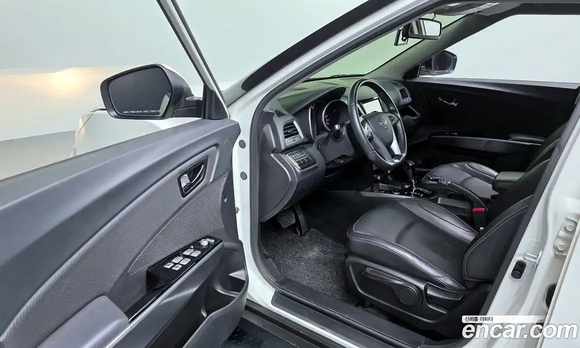 SsangYong TIBOLI 2018 1.6 Автомат в Москве № 1231957, фото 11