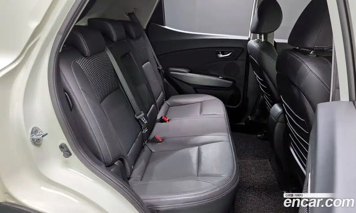 SsangYong TIBOLI 2018 1.6 Автомат в Москве № 1231957, фото 12