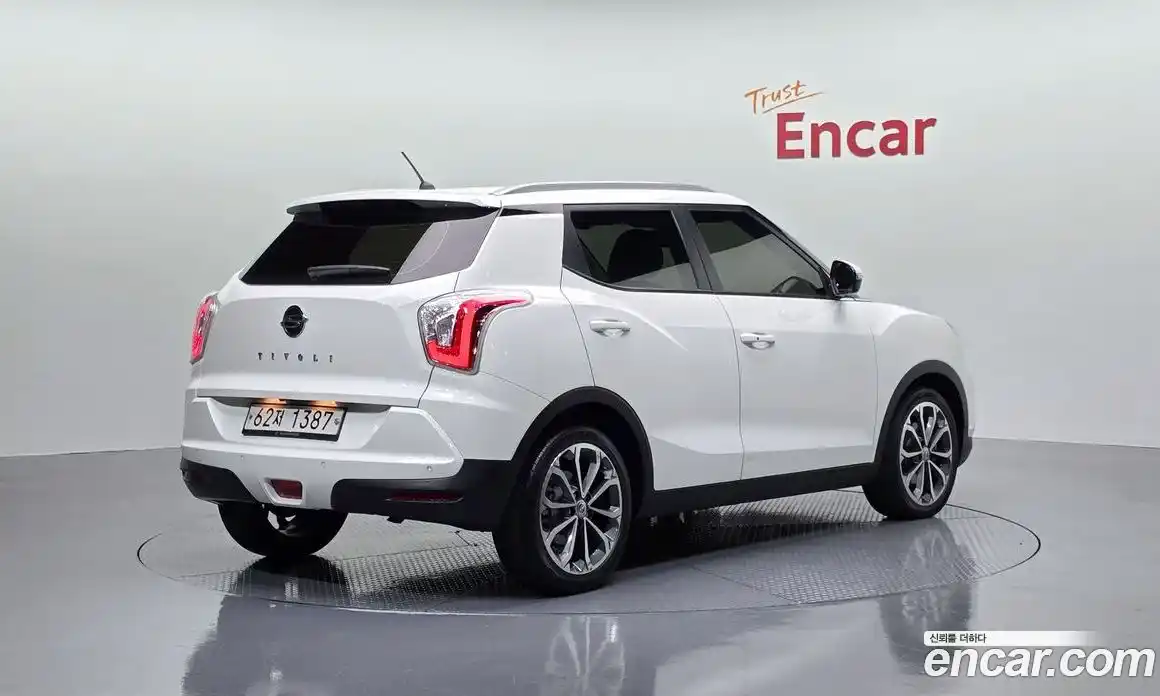 SsangYong TIBOLI 2018 1.6 Автомат в Москве № 1231957, фото 2