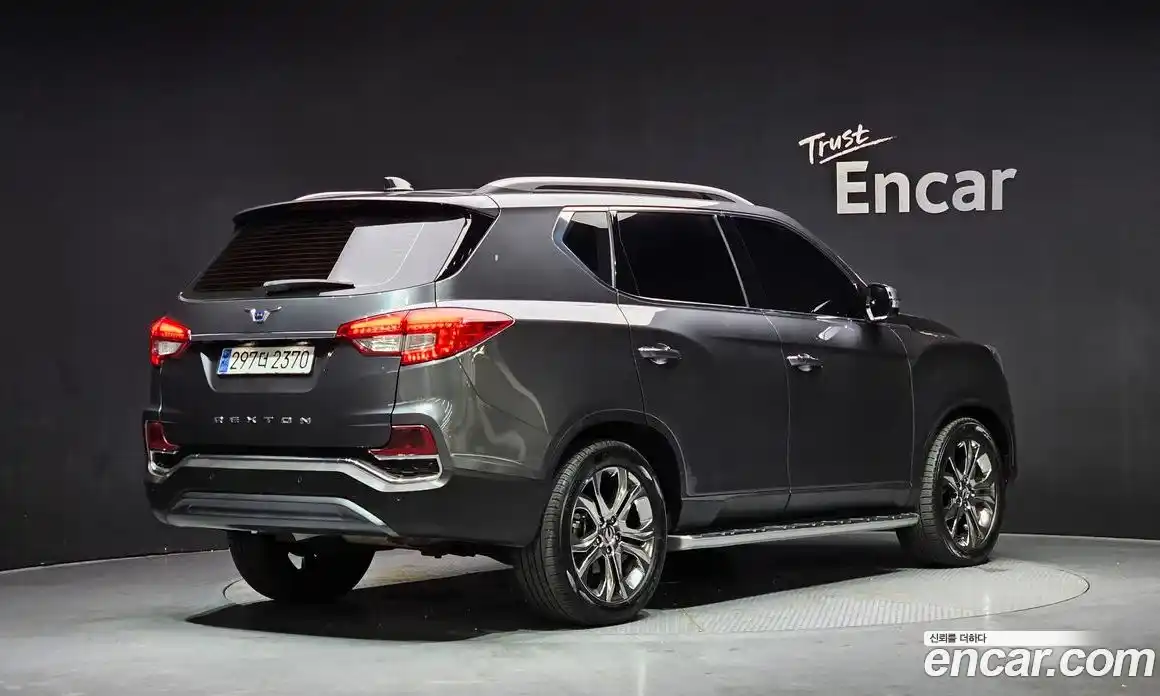 SsangYong Rexton 2020 2.2 Автомат в Москве № 1231996, фото 2