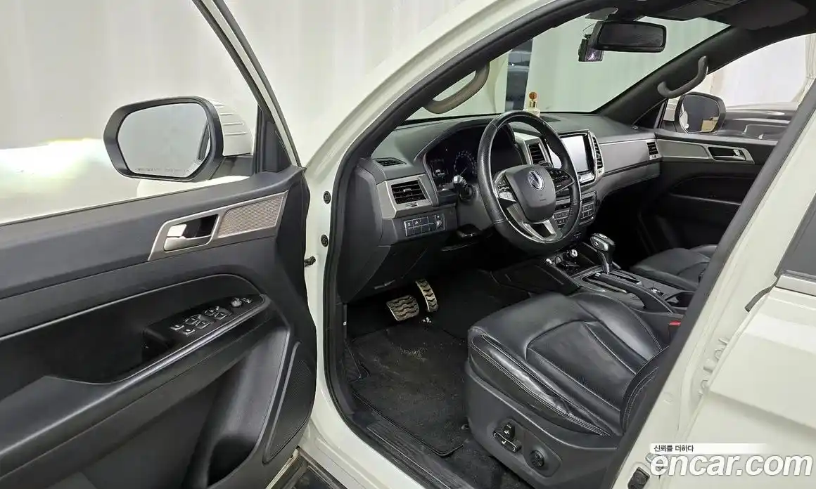 SsangYong Rexton 2019 2.2 Автомат в Москве № 1232006, фото 10
