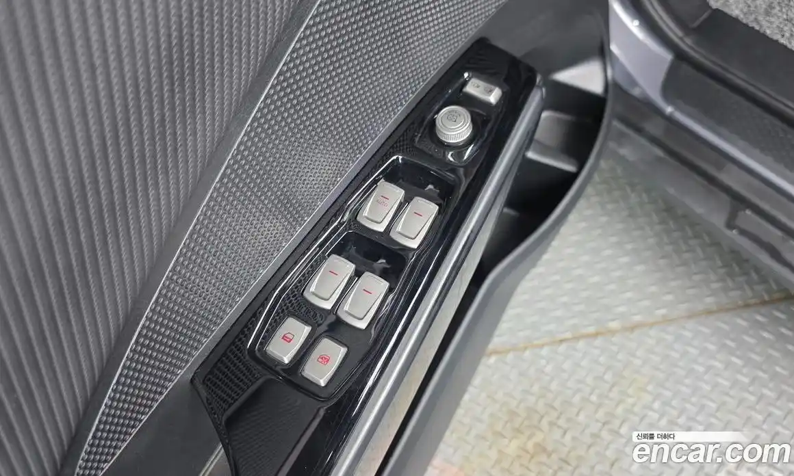 SsangYong TIBOLI 2017 1.6 Автомат в Москве № 1232016, фото 12