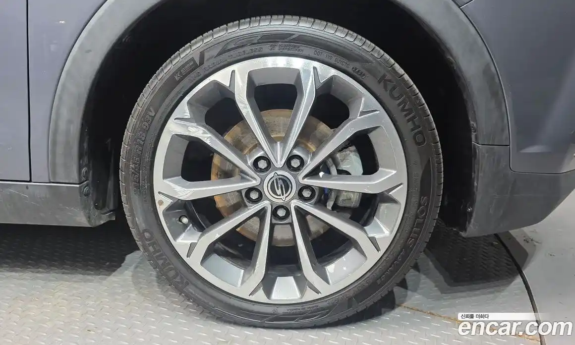 SsangYong TIBOLI 2017 1.6 Автомат в Москве № 1232016, фото 5