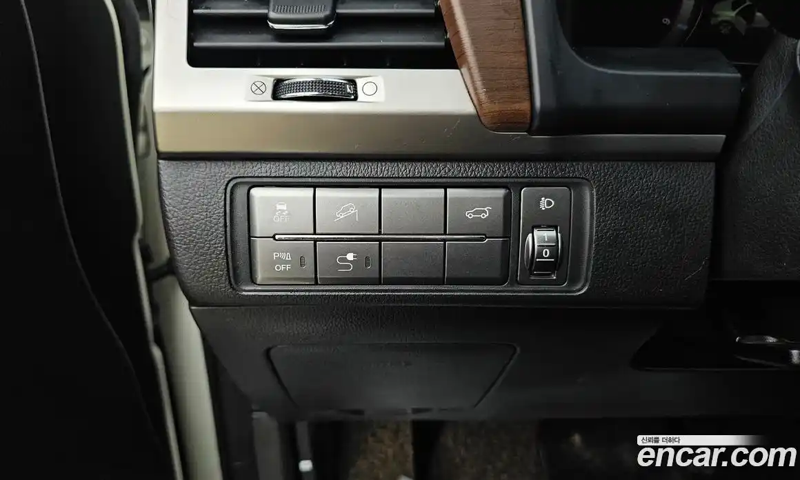 SsangYong Rexton 2017 2.2 Автомат в Москве № 1232112, фото 14