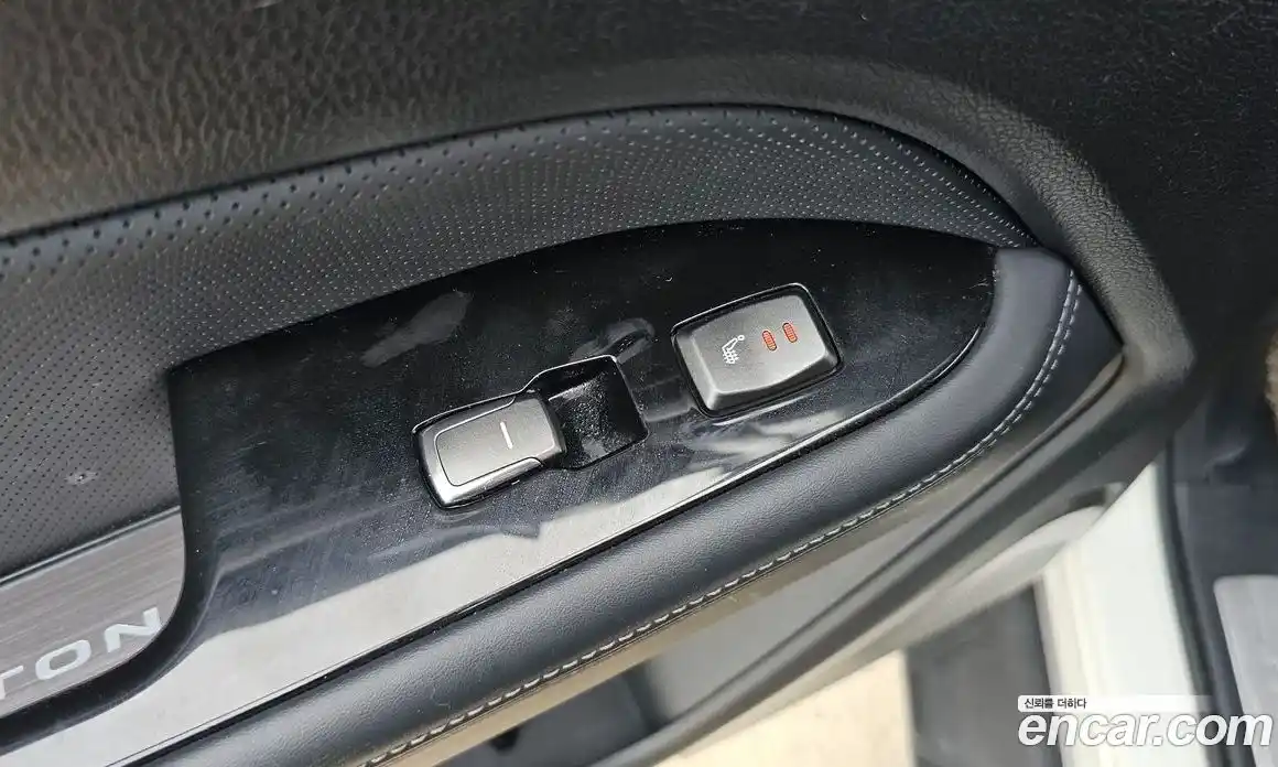 SsangYong Rexton 2017 2.2 Автомат в Москве № 1232112, фото 19