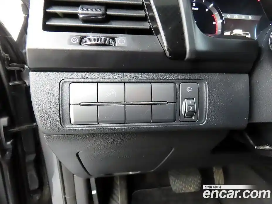 SsangYong Rexton 2019 2.2 Автомат в Москве № 1232124, фото 13