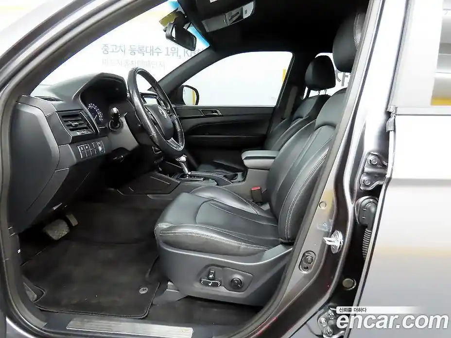 SsangYong Rexton 2019 2.2 Автомат в Москве № 1232124, фото 5