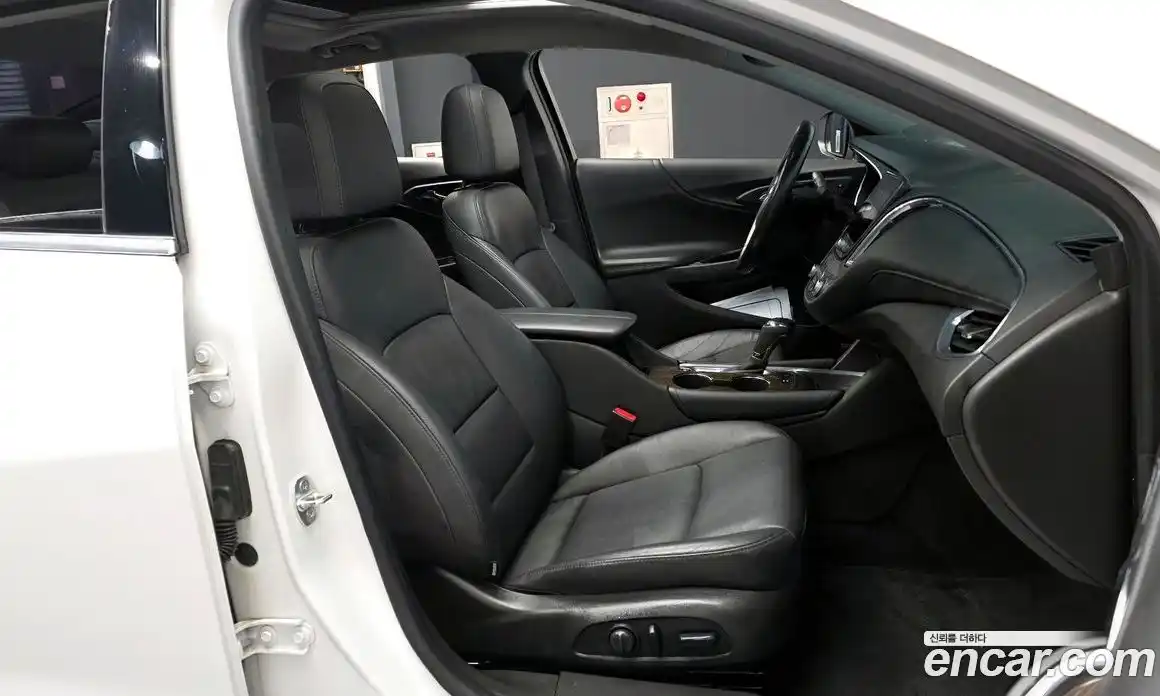 Chevrolet Malibu 2017 1.5 Автомат в Москве № 1232141, фото 11